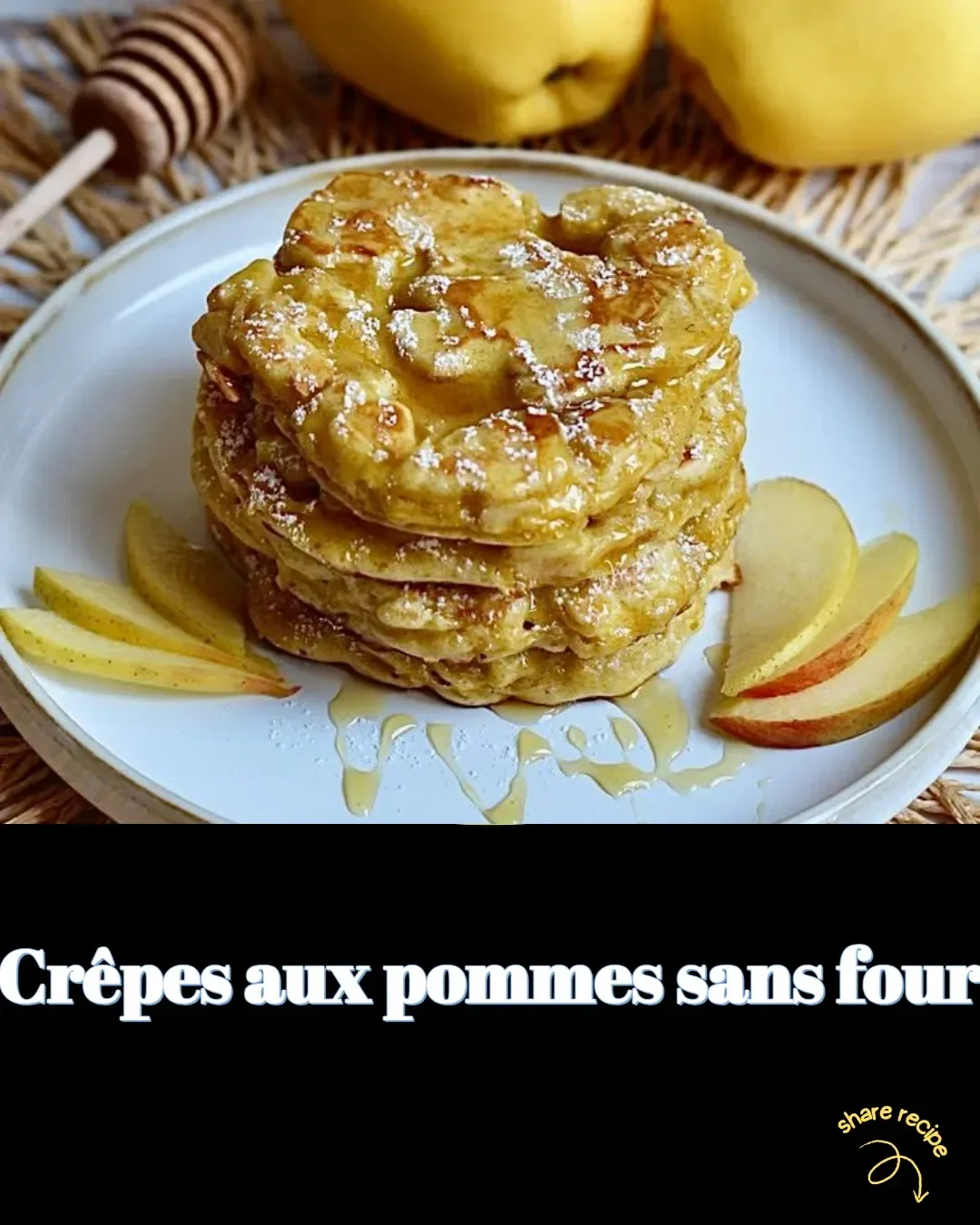 Crêpes aux pommes sans four prêtes à déguster sur une assiette.