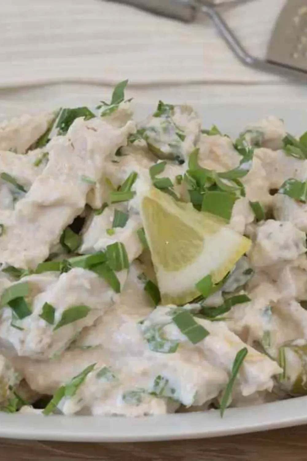 Salade de poulet au yaourt savoureuse et légère pour un repas équilibré