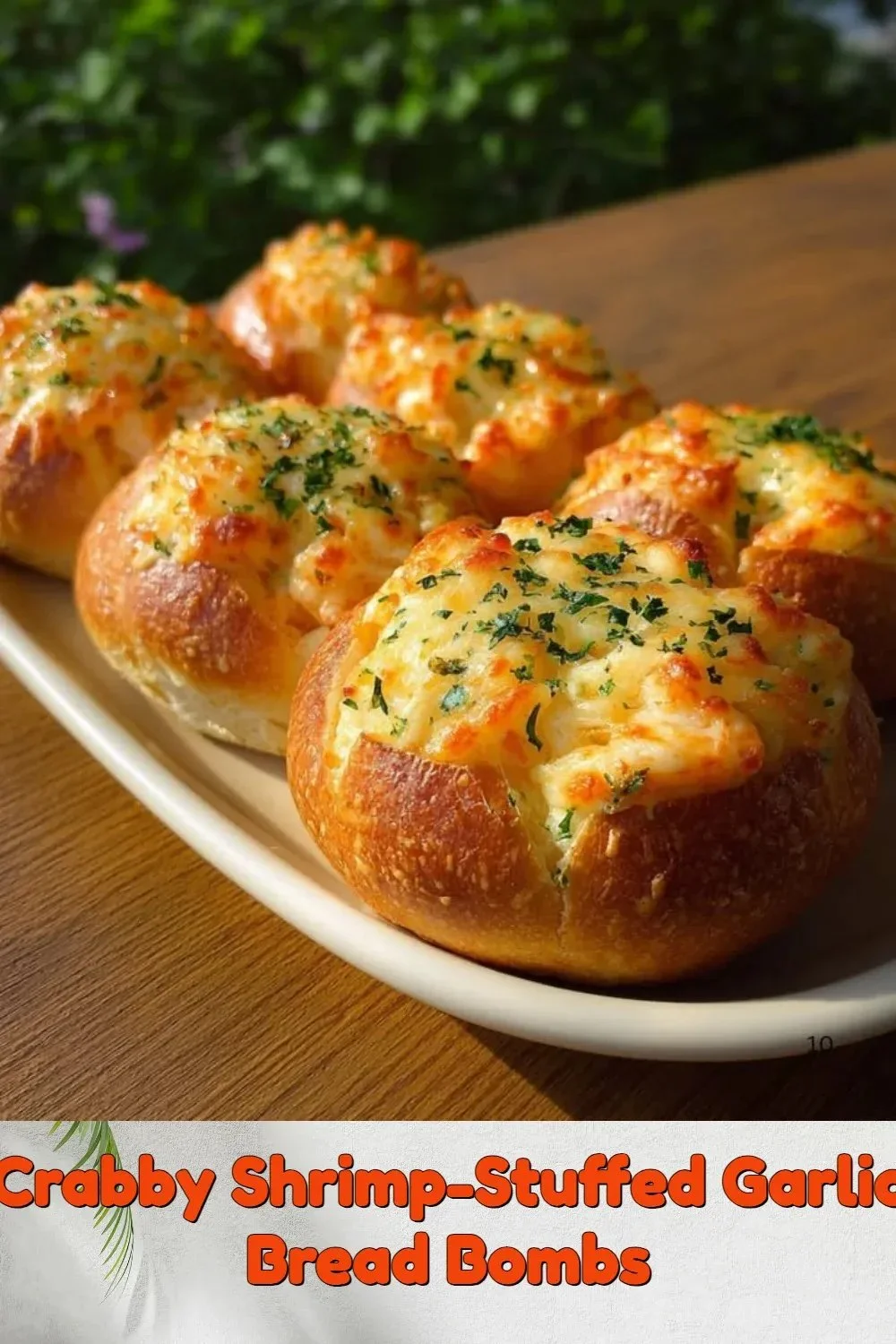 Garlic Bread Bombs farcis aux crevettes et au crabe, délicieux apéritif