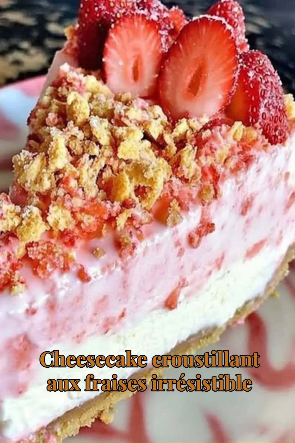 Cheesecake croustillant aux fraises irrésistible, dessert crémeux et savoureux